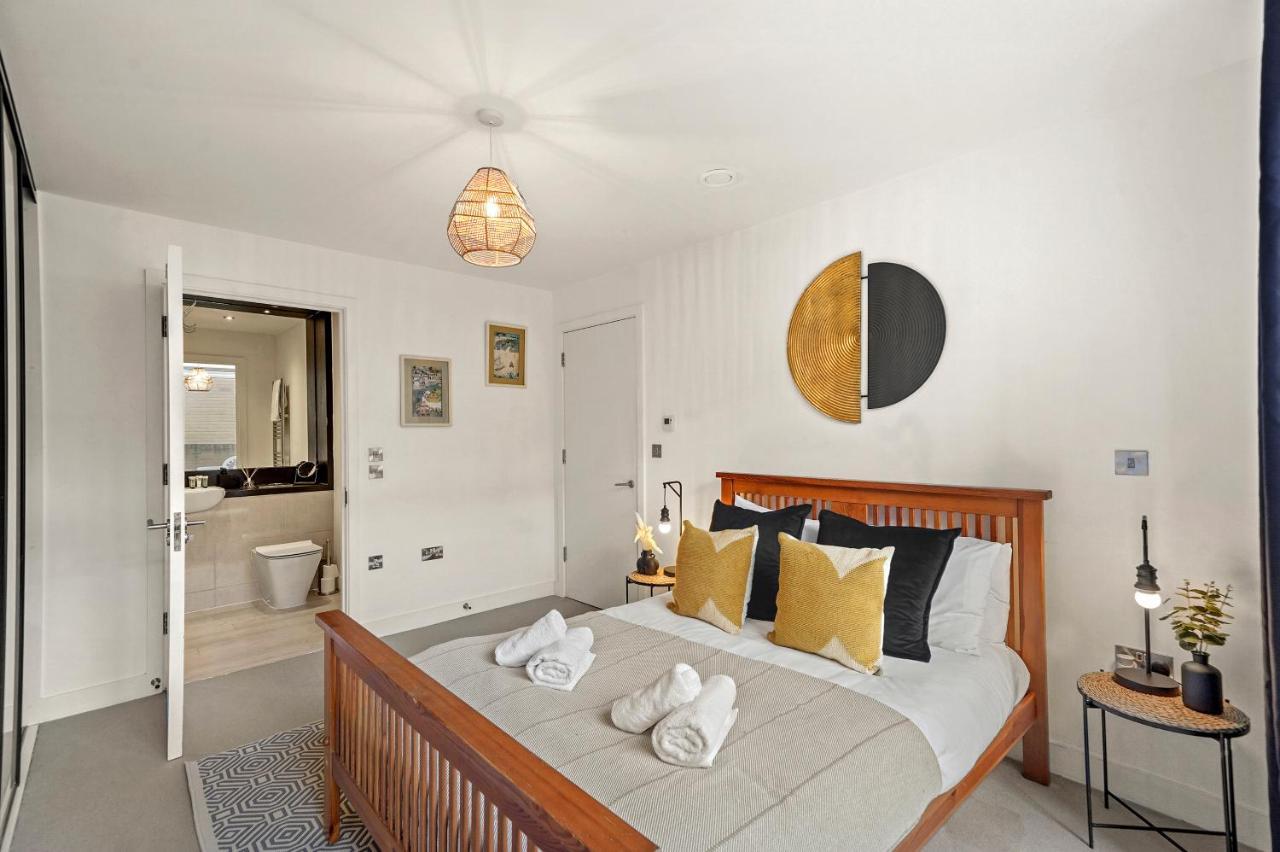 Modern 2 Bed By Station Square Кембридж