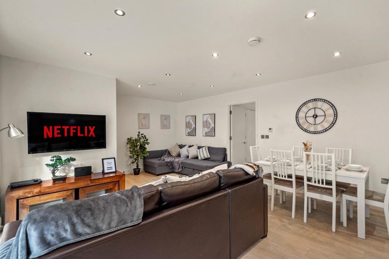 Apartment Modern 2 Bed By Station Square